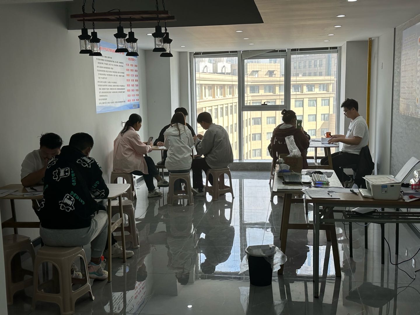 李鹏洋找合伙人一线app拉新工作室，无加盟费，收徒