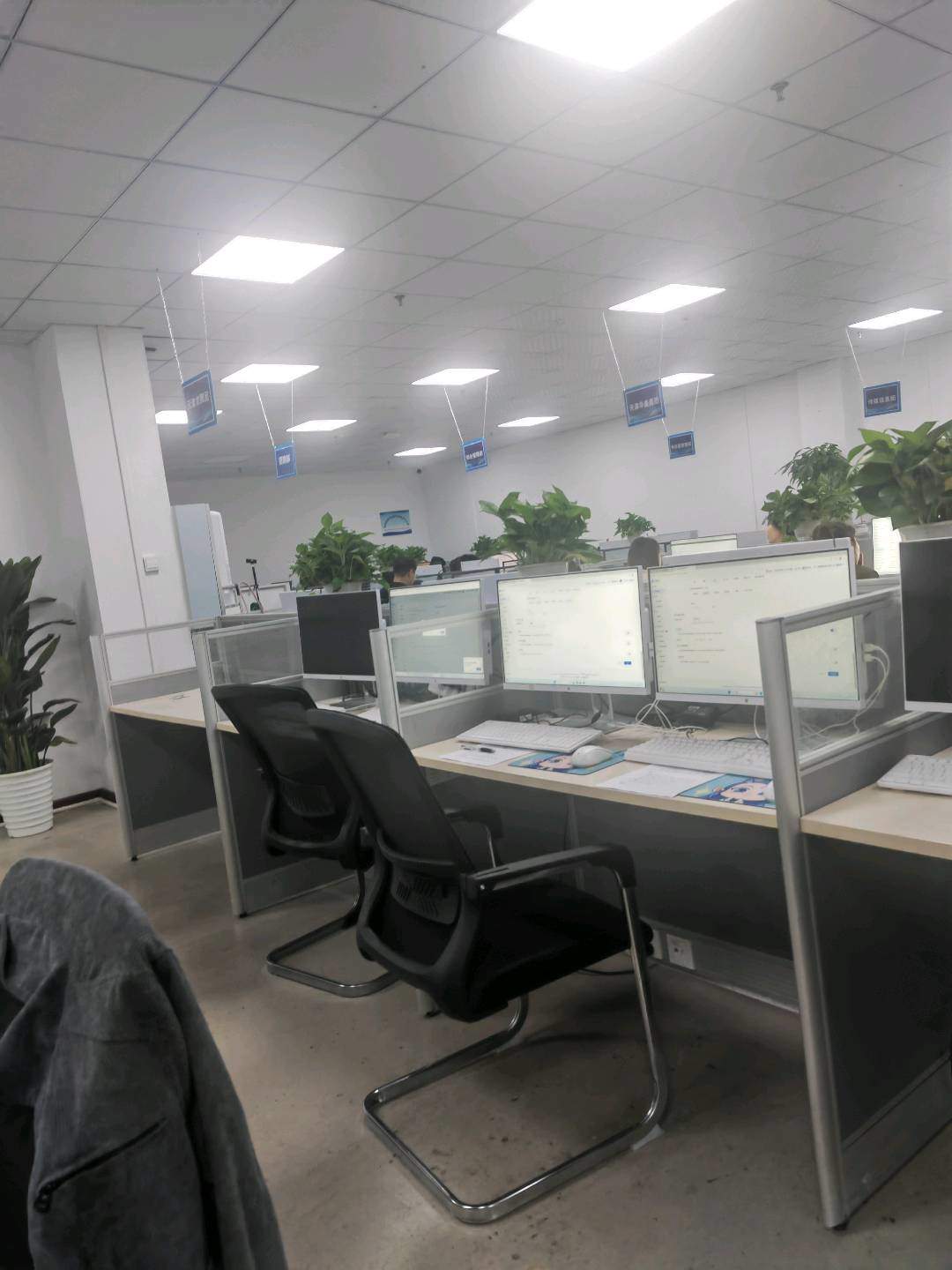 谢青君其他供需工厂招工，兼职日结*