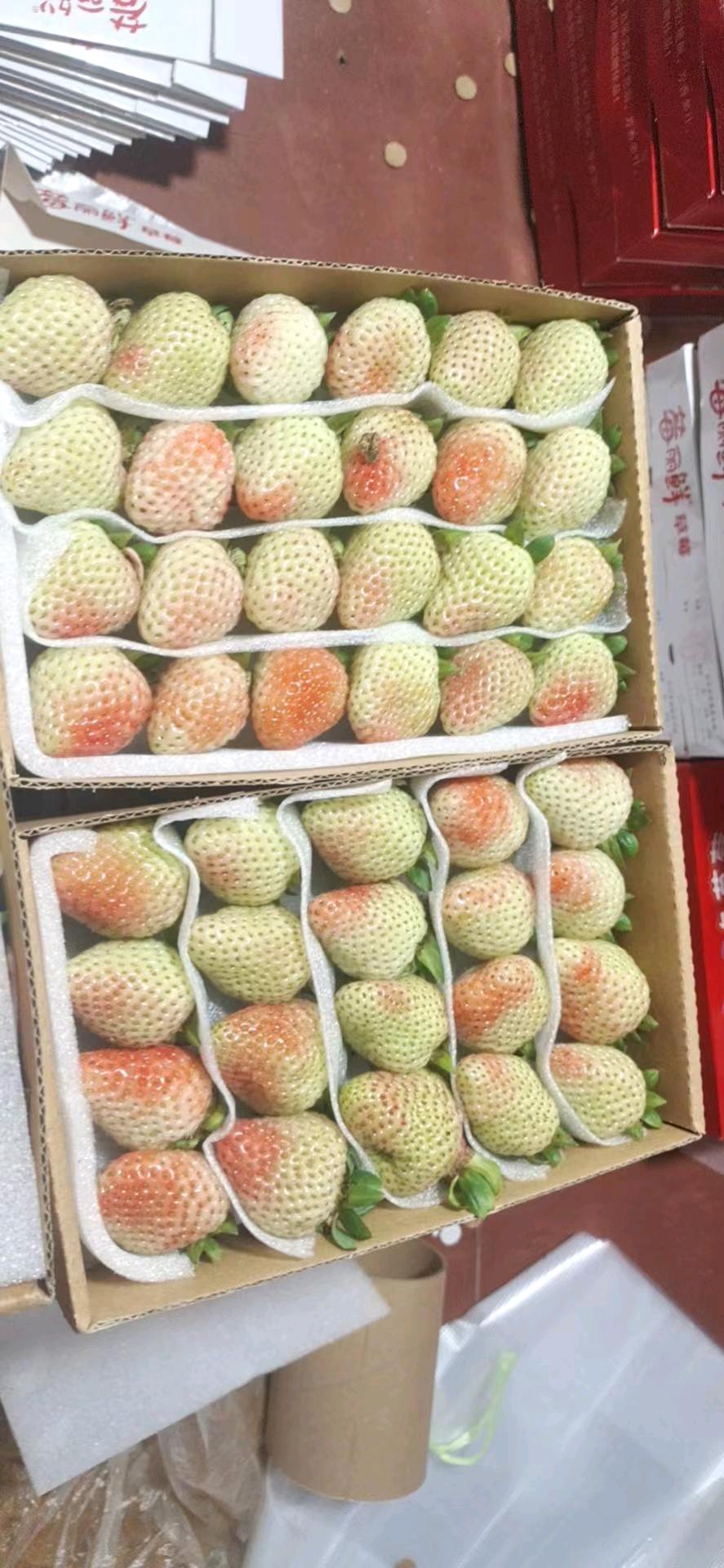 崔先生品牌货源提供各种规格型号草莓