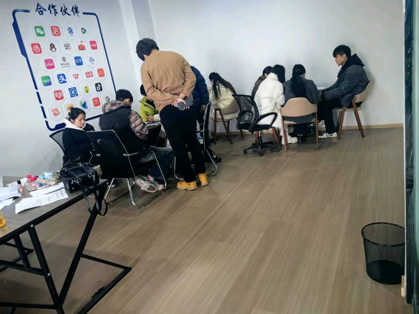 顾洪铭找合伙人