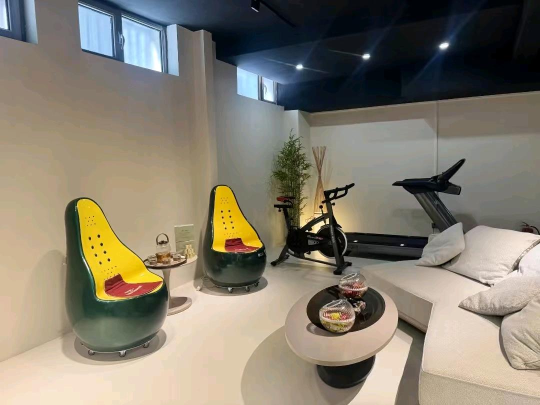 朱先生找合伙人全国找养老院医院合作免费铺设机器 达标奖励红旗天工轿车一