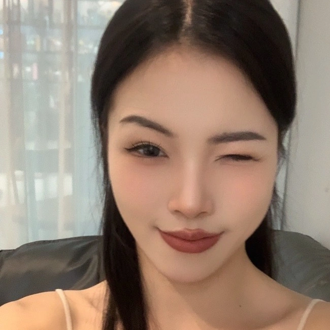 孔家丽