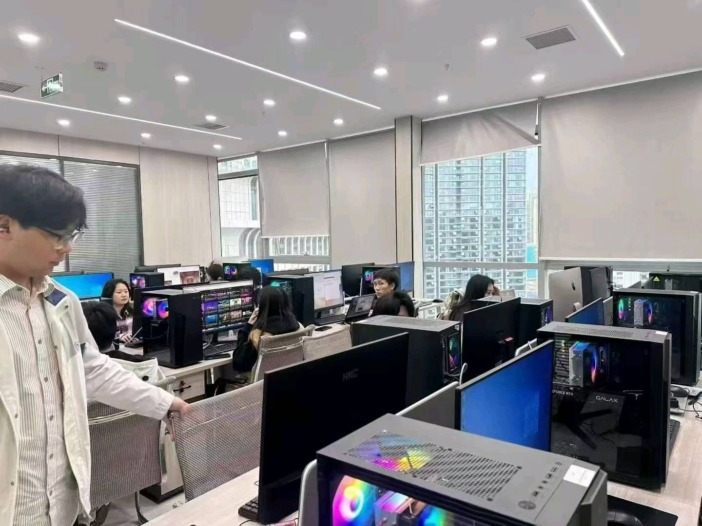 徐跃其他供需我提供免押金电脑租赁，支持合作资源对接！