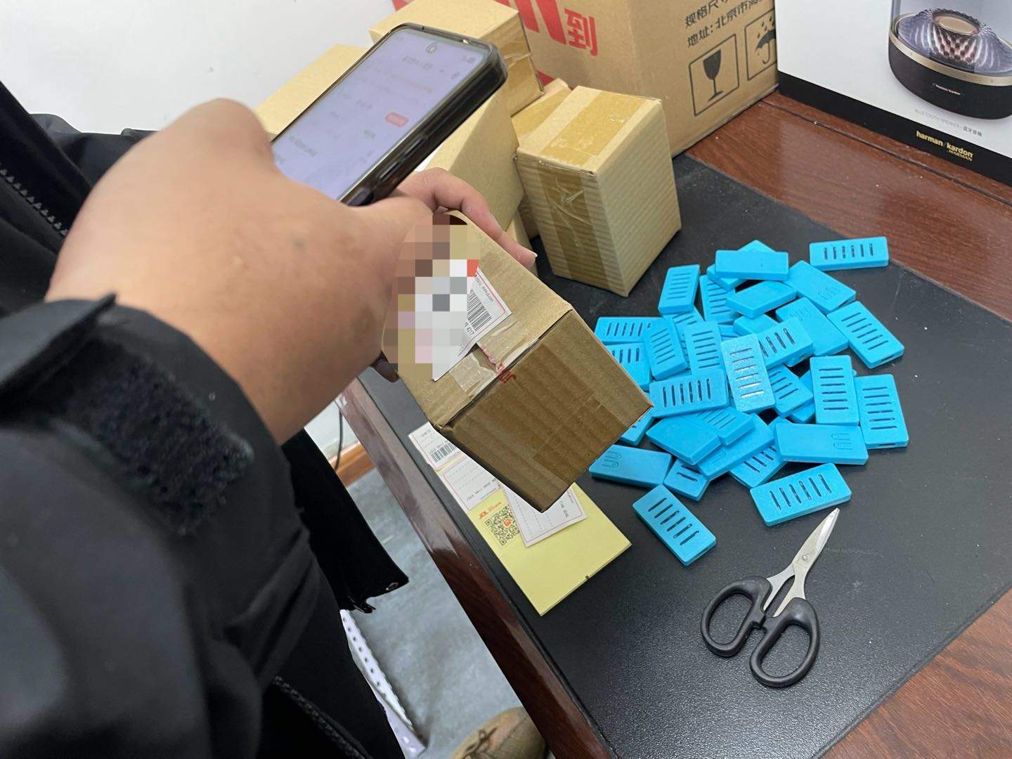 李先生其他供需自动看广告，日50-80+，真实*！无套路！