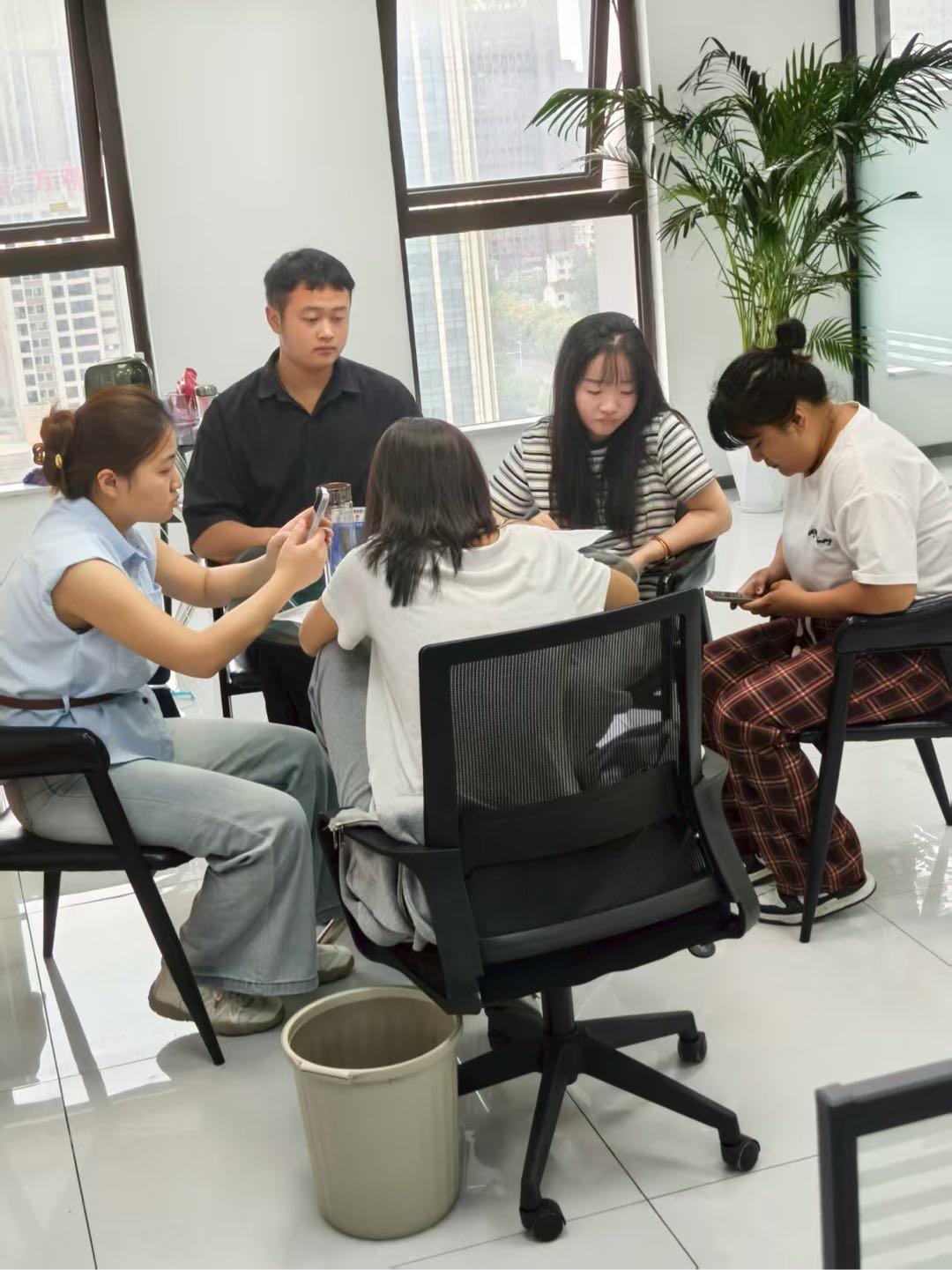 康佳找合伙人APP拉新0加盟费只做简单注册 高佣日结!纯绿色包落地!