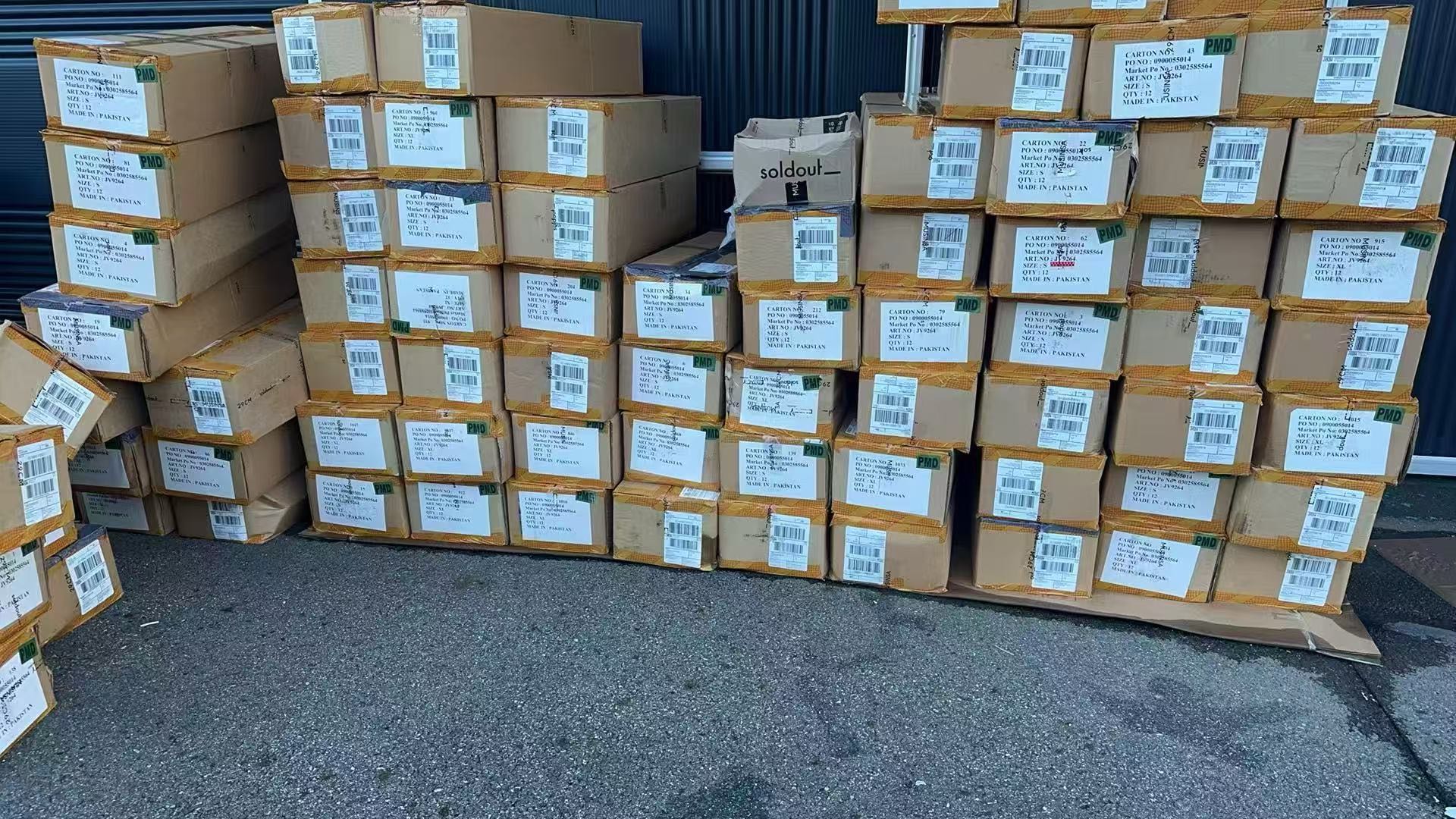 许兴林品牌货源得物，直播间，拼多多搬砖货源供货，各大潮牌货源直供，适合各搬砖人群