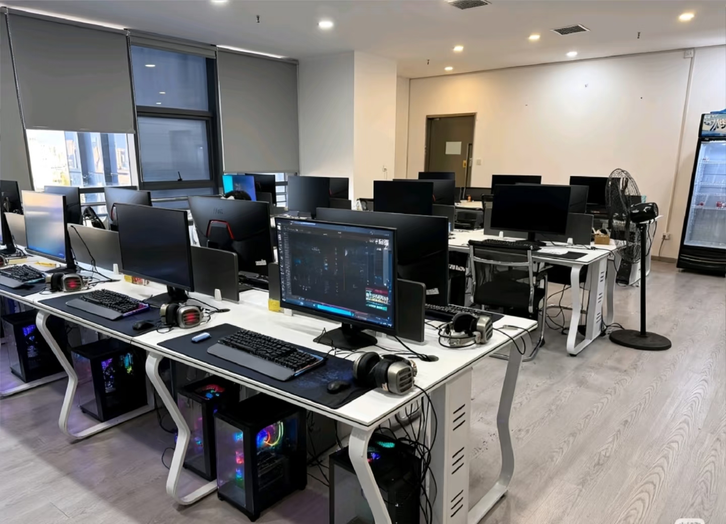 田先生其他供需全新版游戏打金搬砖，操作简单，收
益稳定!无技术门槛小白可操作