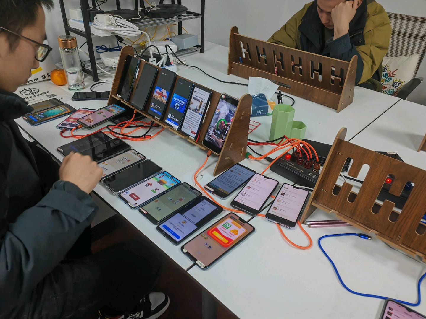 黄先生找合伙人手机做任务15元/个,每天大量更新,个人或团队都可,推广无上限,公司源头