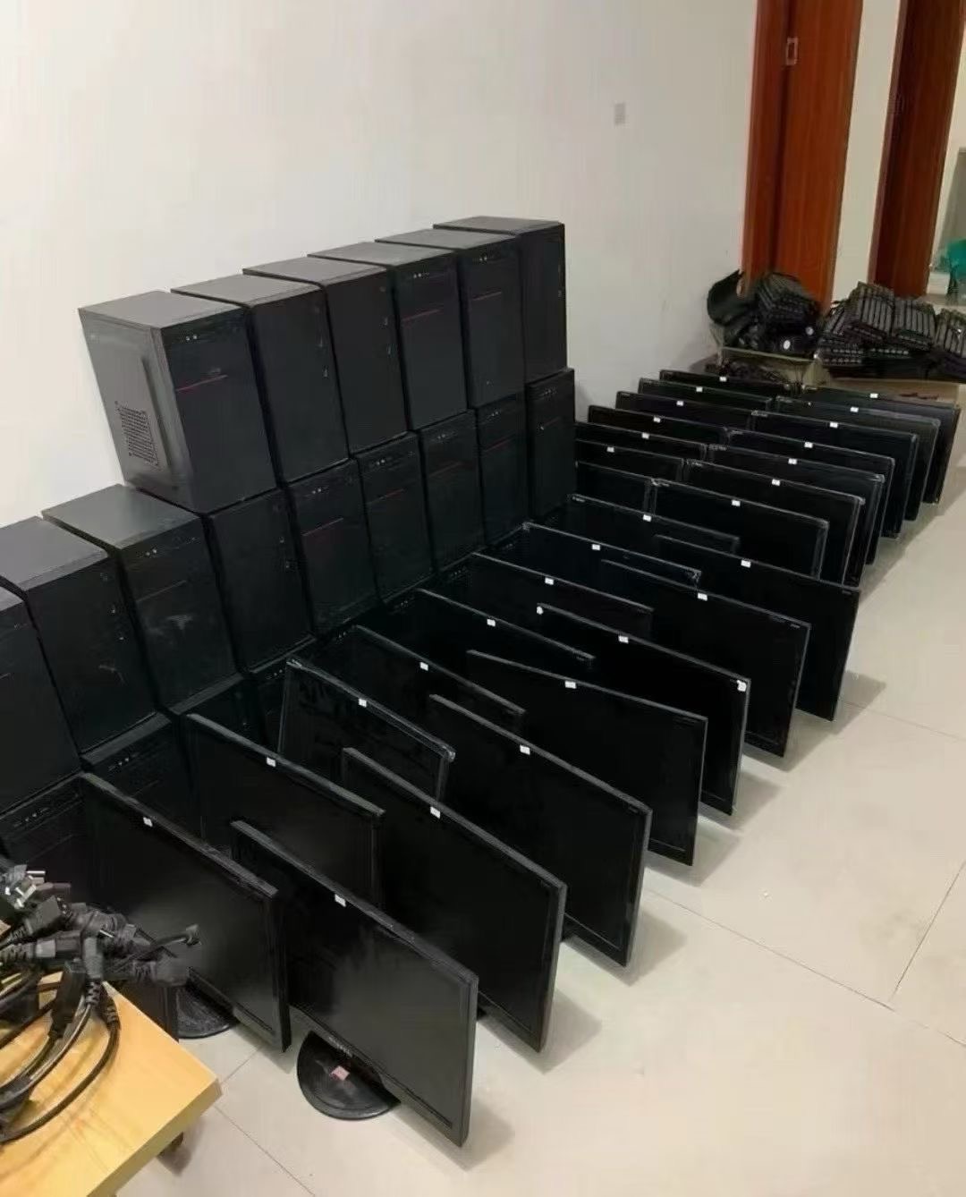 汤女士找合伙人