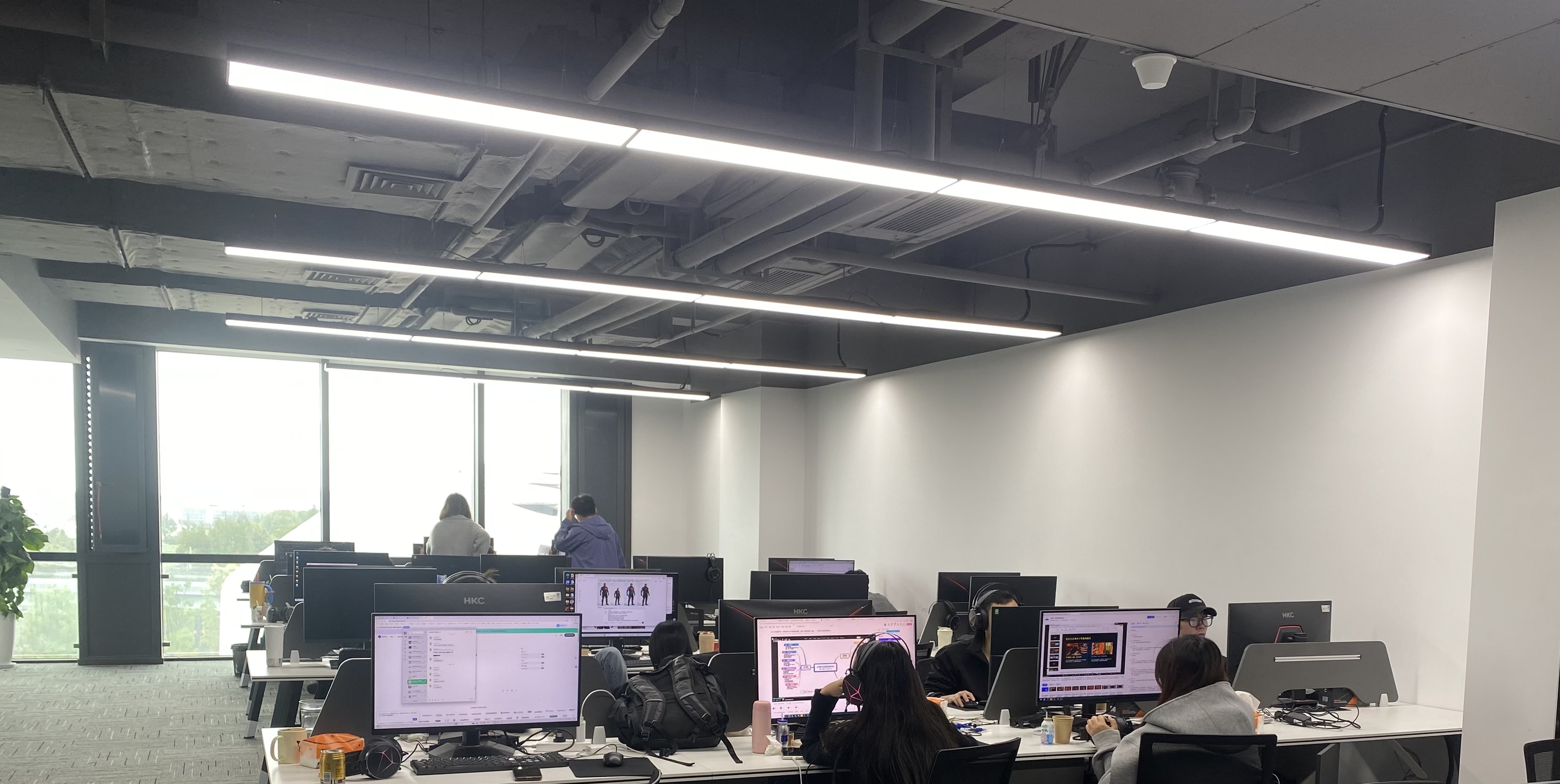 张先生国企认证AIGC实训，零基础入行AI高薪赛道，多重就业支持