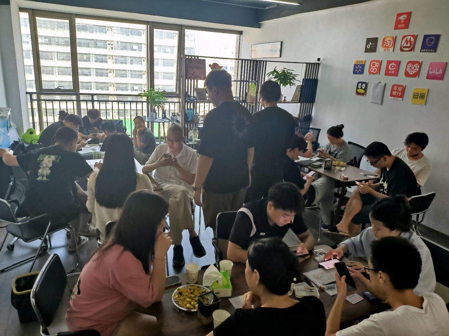 姚先生找合伙人我提供APP拉新项目合作，长期稳定渠道资源，当天结算，包落地！