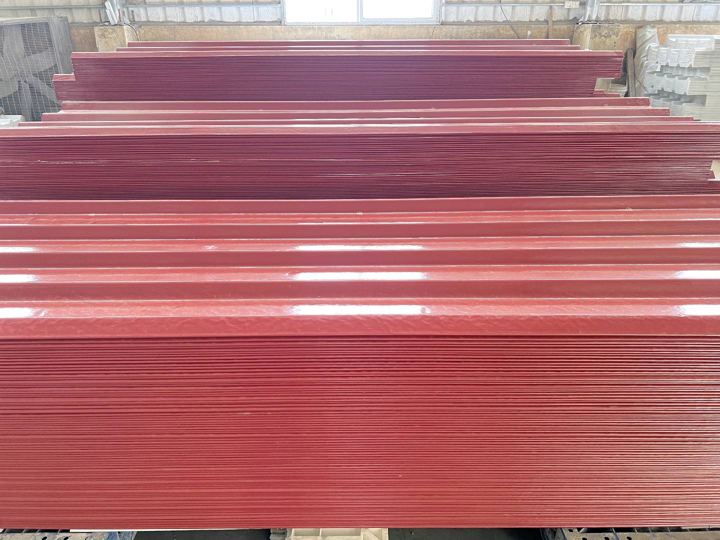 叶先生品牌货源提供性能强劲的多功能防腐隔热瓦，代替彩钢瓦镀锌瓦，钢结构建筑必看