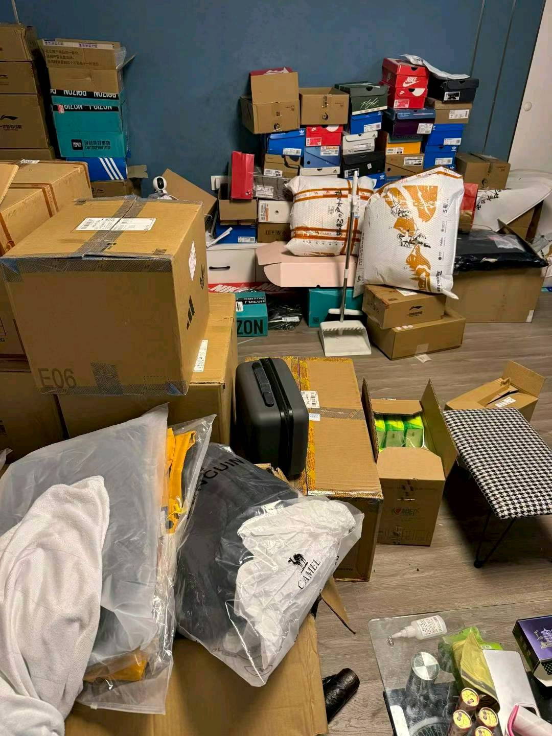 苏镇生其他供需得物球鞋线上搬砖合作：利润对半分，一对一免费教学