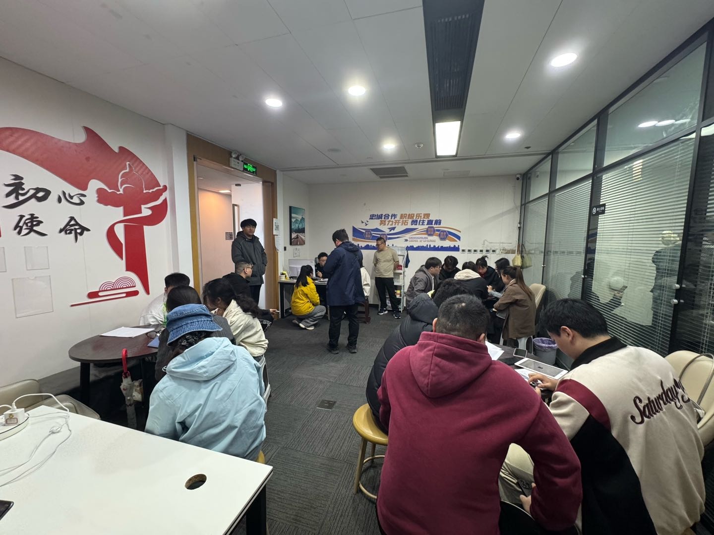 魏先生找合伙人APP拉新源头，全国优质资源3000+款任务，常规注册均价40