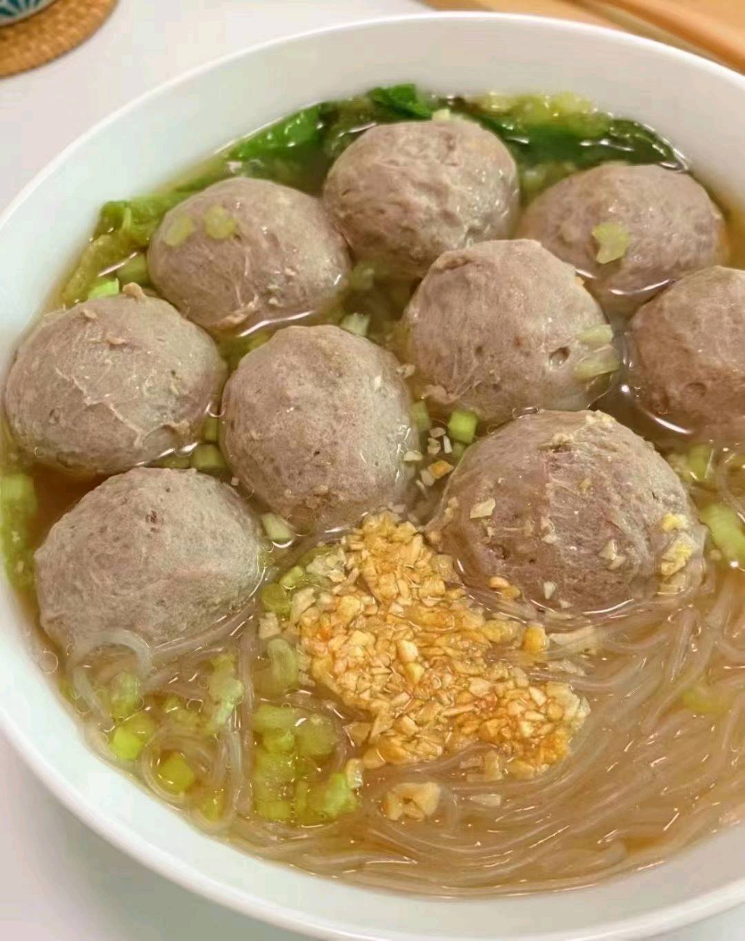 姚晓灿销货渠道寻求汕头特产牛肉丸一件代发合作，日结结算，手机操作自由作业