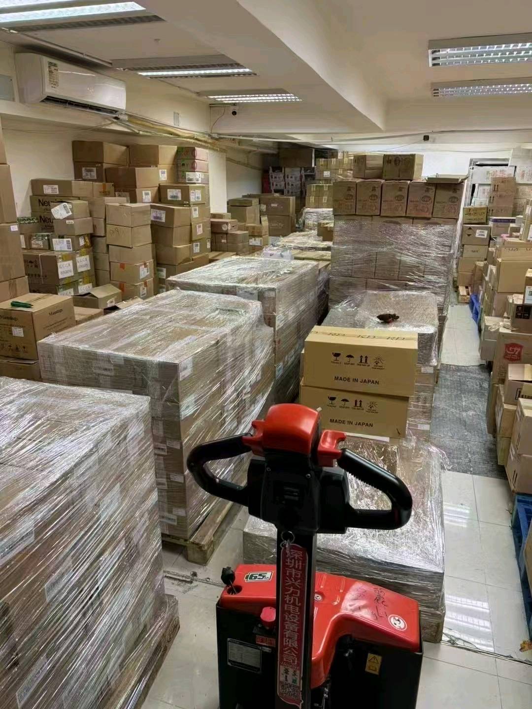 丁先生品牌货源得物卖家合作 全品类品牌直供，资质齐全保真