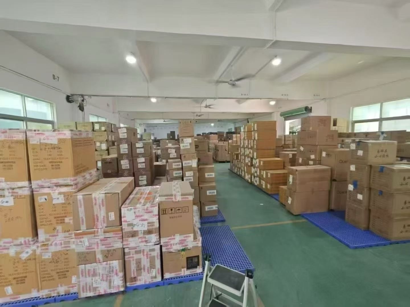 林泽霞情侣用品成人无人外卖仓 美团饿了么居家外卖店