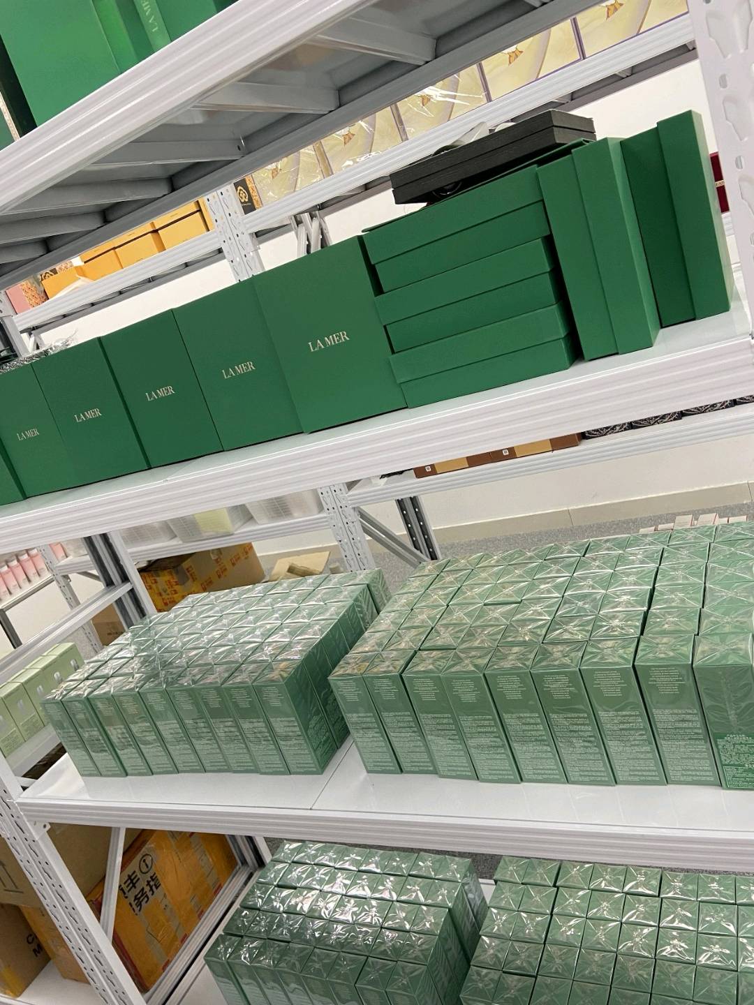 李勇寻求区域供应链合作：提供进口彩妆香水一级货源，资质齐全支持混批