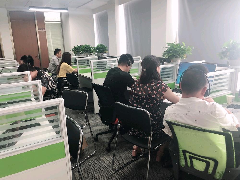 李先生推广团队提供电销团队，稳定话务坐席50+，寻实力甲方