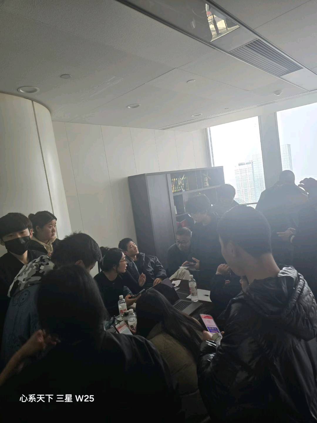 刘俊男找合伙人APP拉新注册，两千多款任务，均价40以上，一手佣金当天日结，独立后台