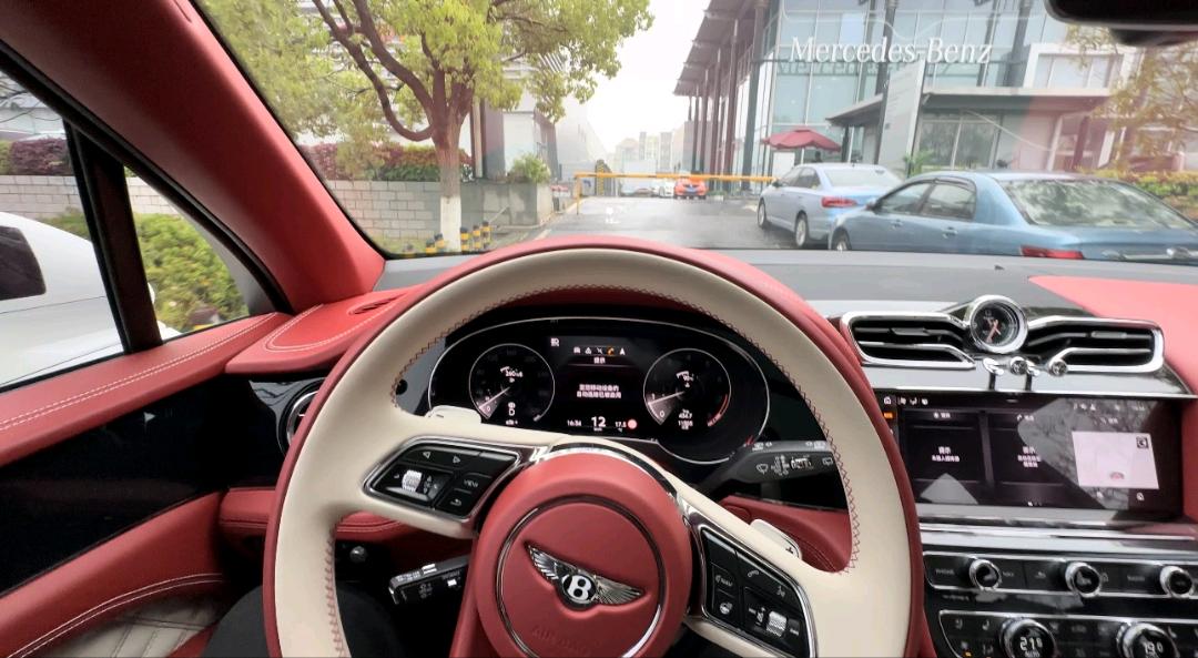 曾志林顶流IP拉布布，潮玩顶流轻松变现