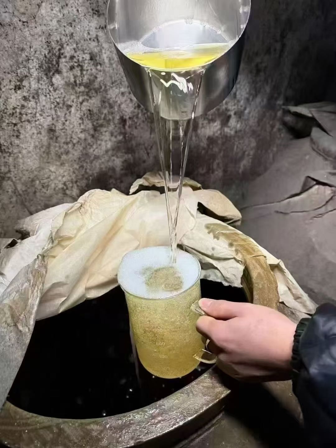 杜先生茅台镇05年年份老酒，数量不多