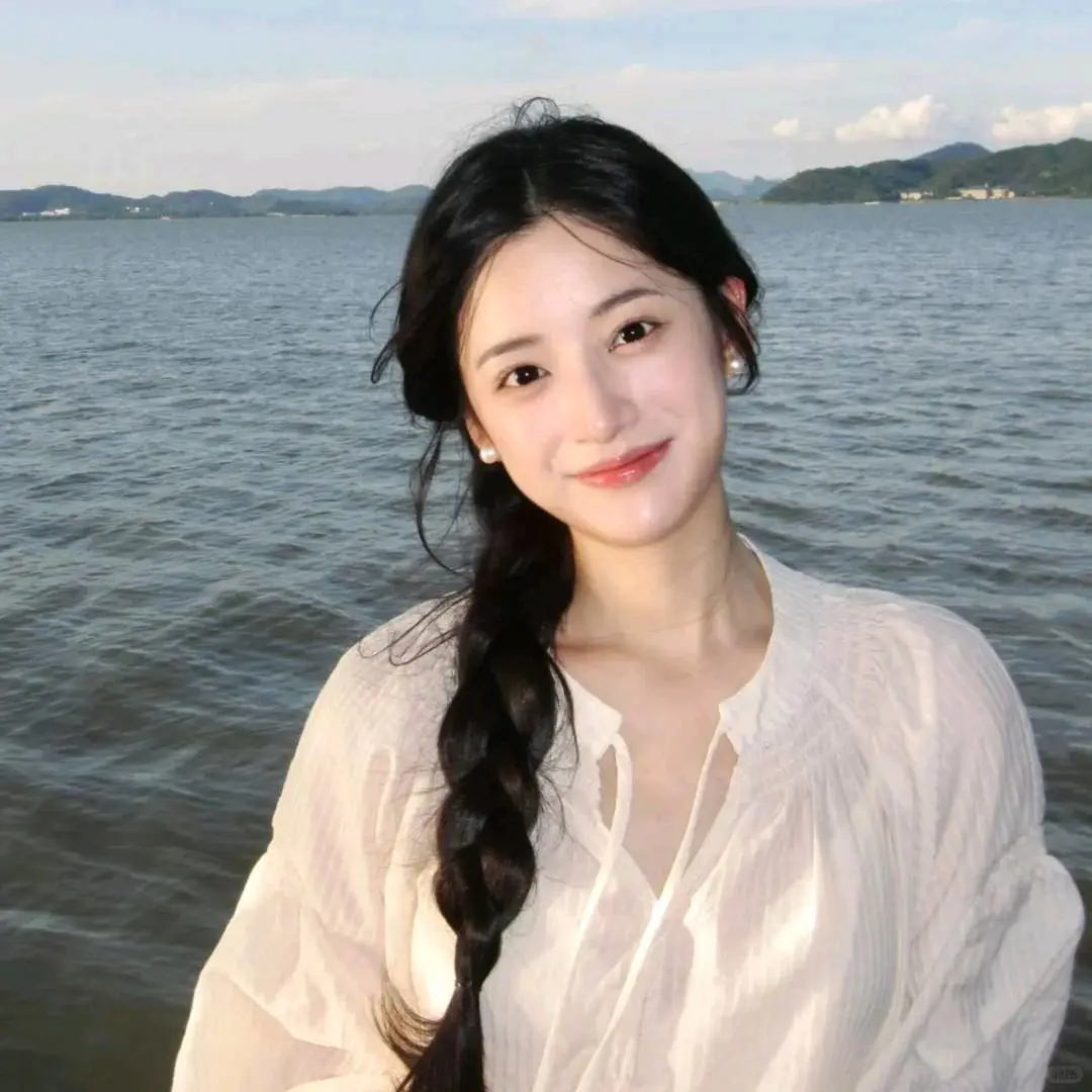 周女士