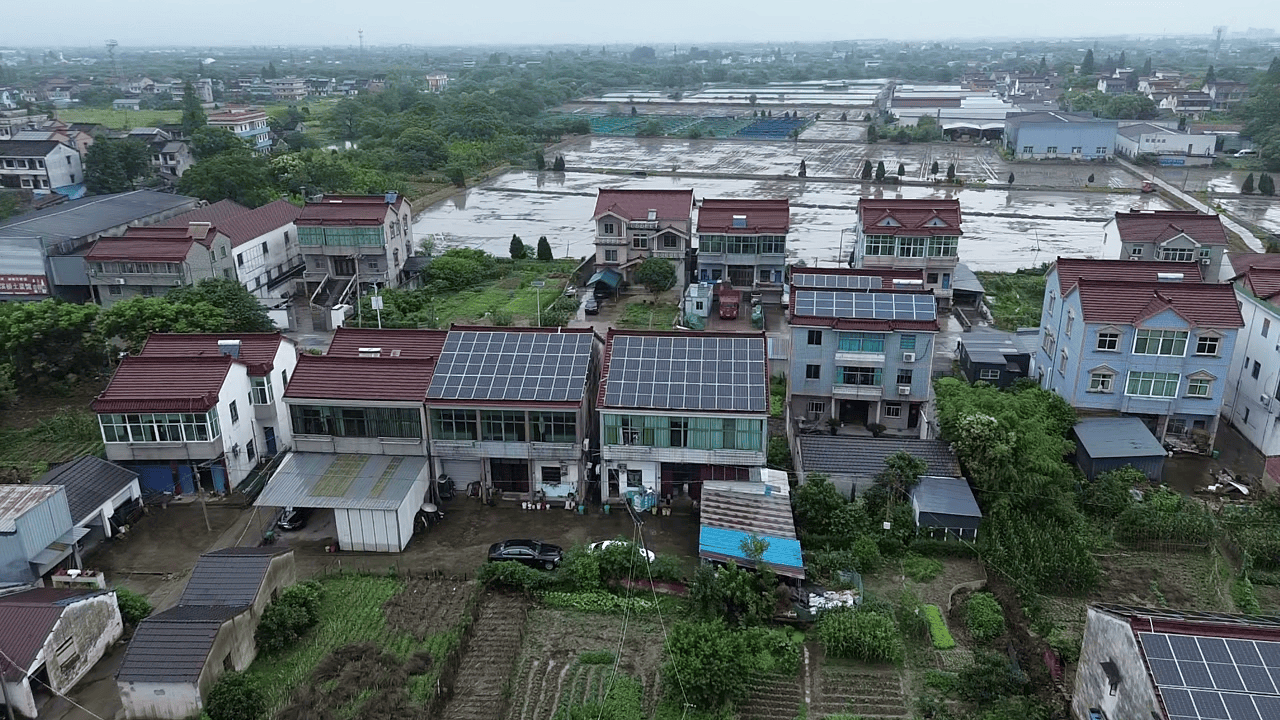 鲁佳江苏上海区域光伏免费安装 免费做防水隔热，免费安装推广一户1万利润空间