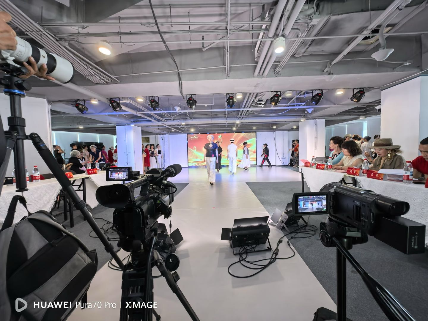 姜女士北京2.3万银发艺术团，企业下沉精准人群营销的超级触点