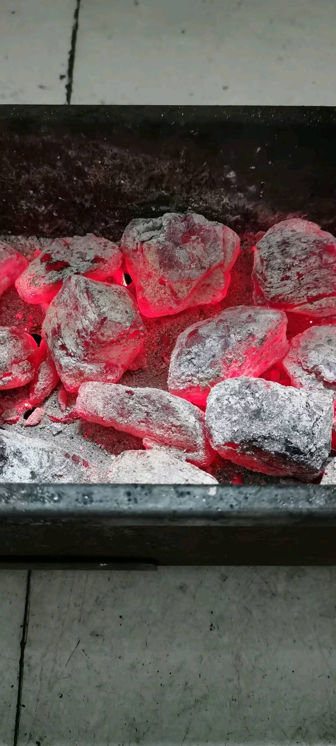 吕富强找合伙人新型烧烤，全国*生产销售