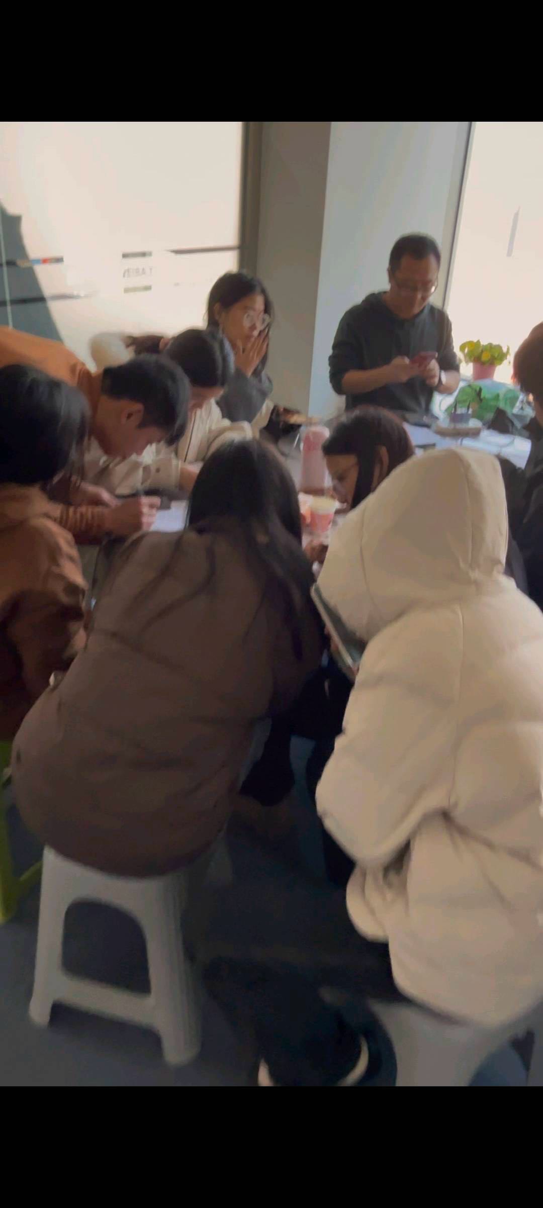 刘微曦APP拉新一线工作室 只收徒不加盟 全程陪跑 佣金当天立反