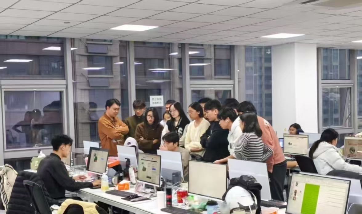 徐女士电商副业开自己的拼多多网店，只合作不收费盈利后你九我一分成