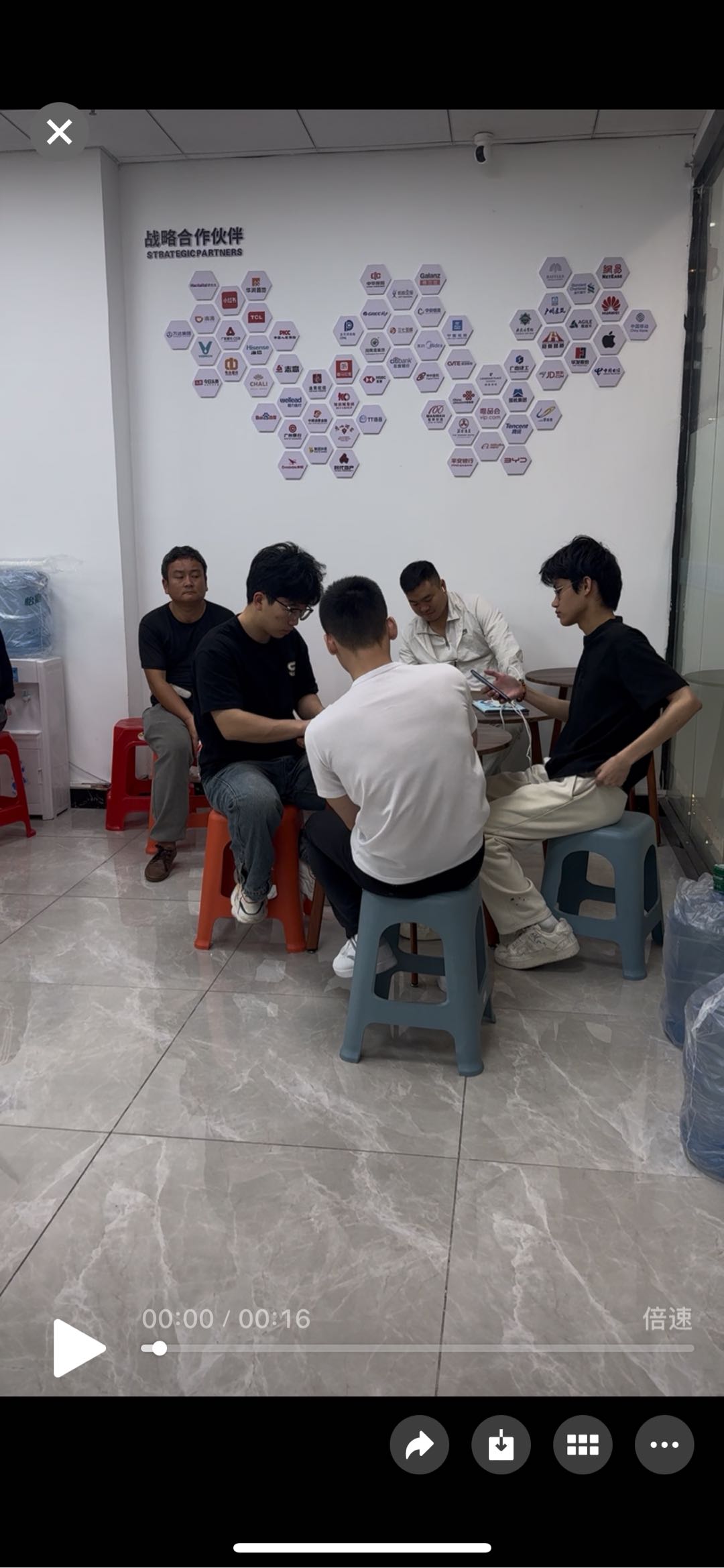 严女士找合伙人APP拉新源头渠道，大量任务可做，门槛低利润高，全程扶持落地可实地考察