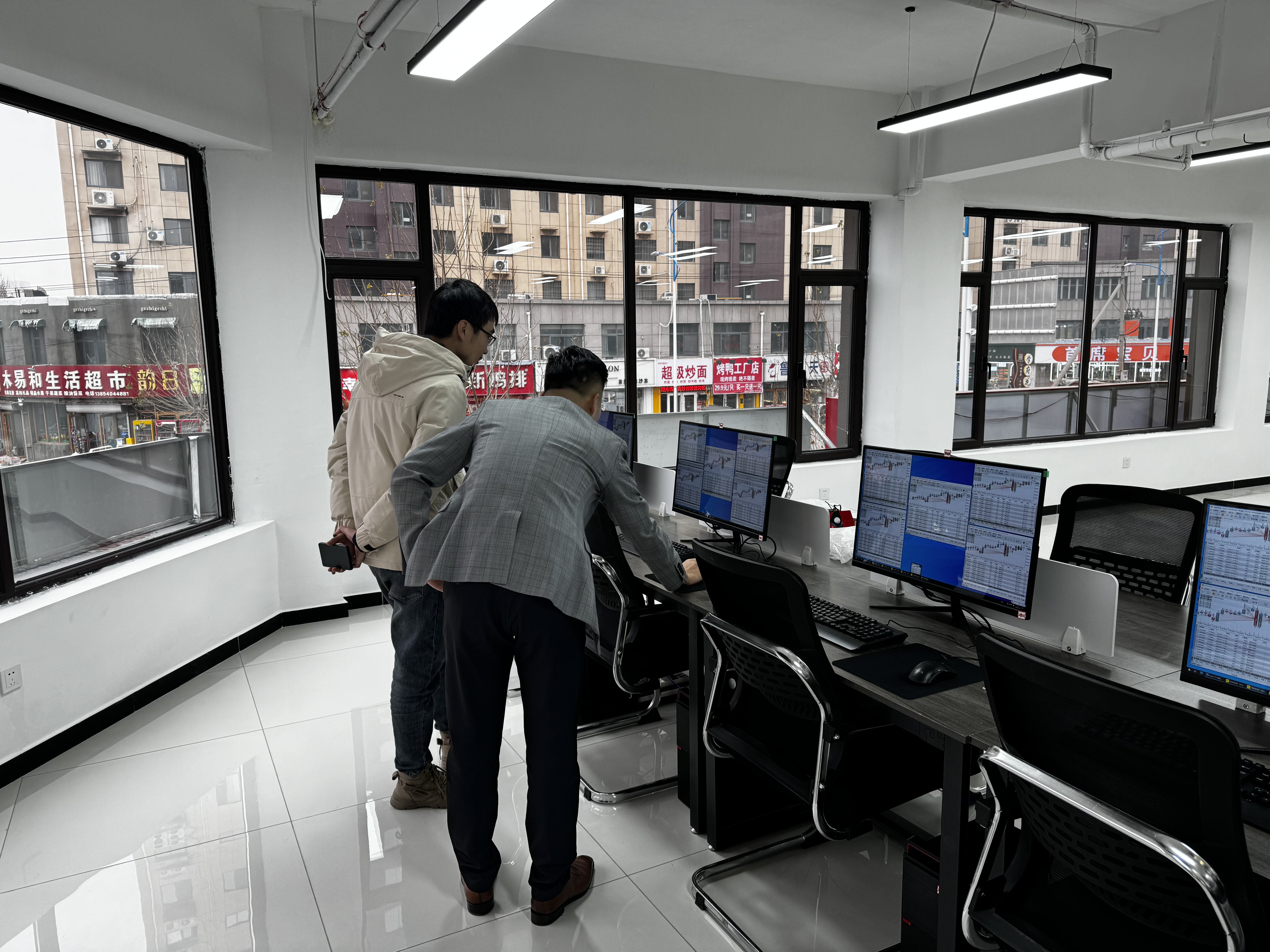 胡浩跨境电商，每天收益，免费培训