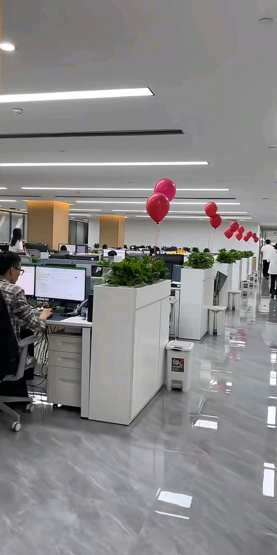 彭先生0门槛免费副业！人人可做，单号爆单300-800，日结，有视频号的来