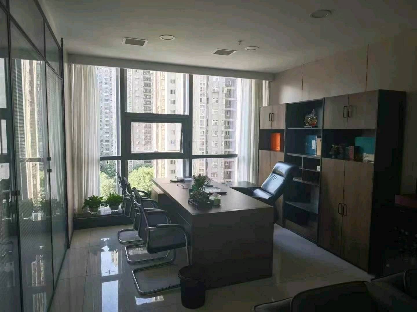 胡先生找合伙人