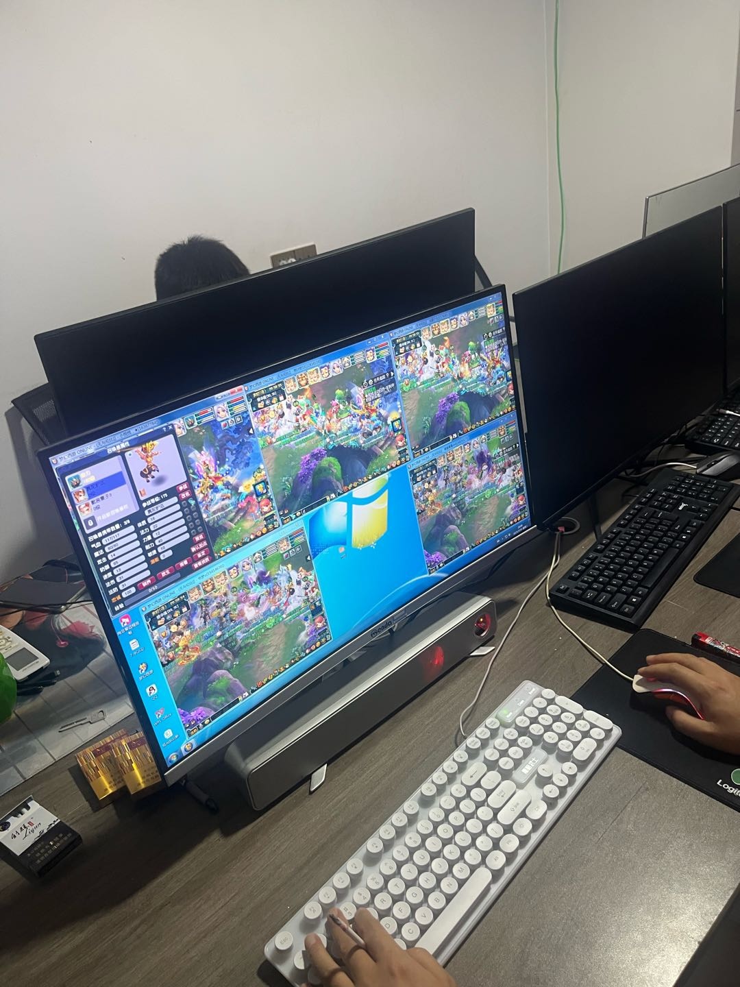 刘先生找合伙人源头游戏搬砖工作室，招打金散人，工作室，大型官服游戏，每天固定收益！