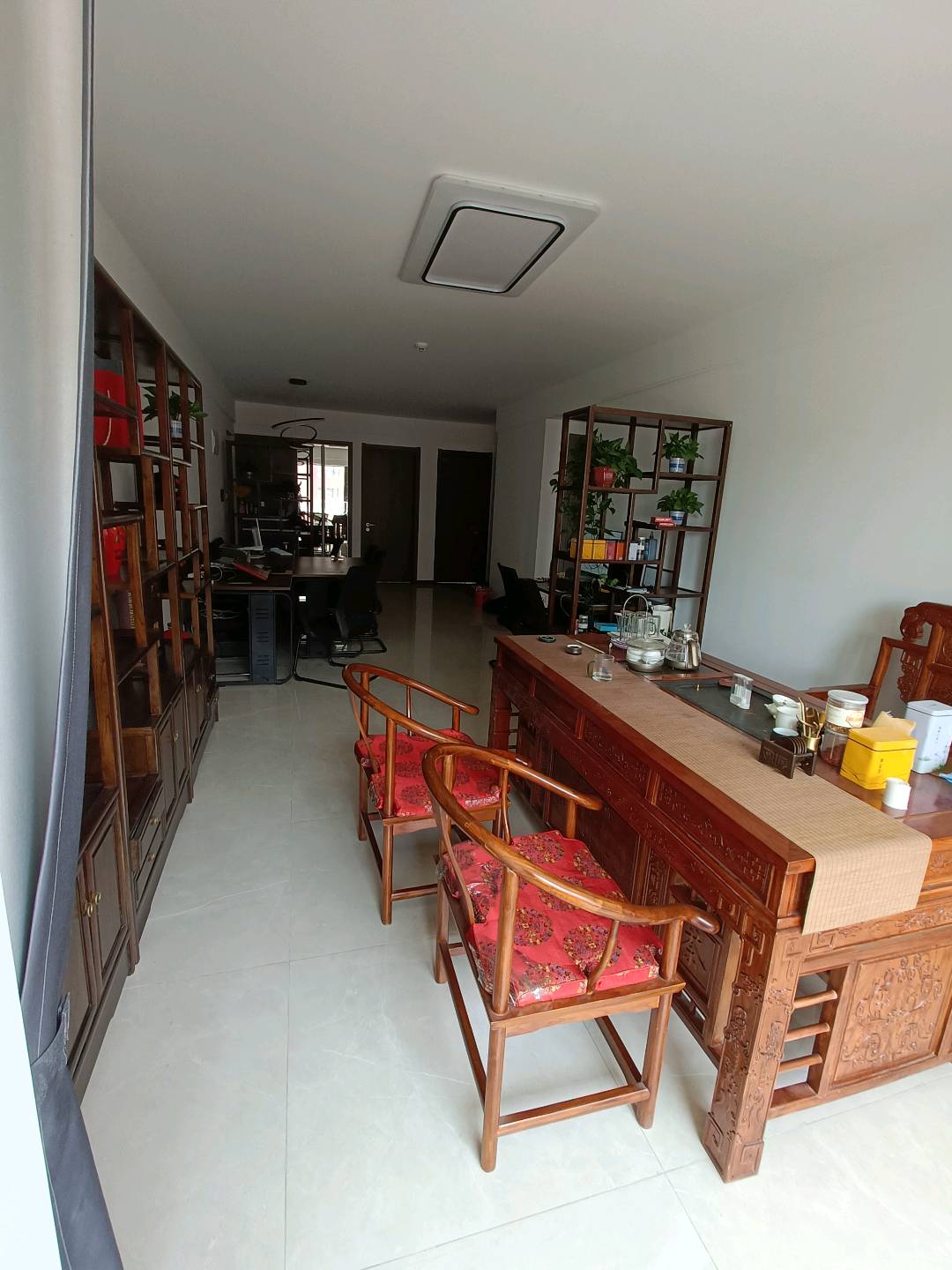 安先生场地活动大学城附近，免费提供房子，可以做美容，皮肤管理，美甲美睫等
