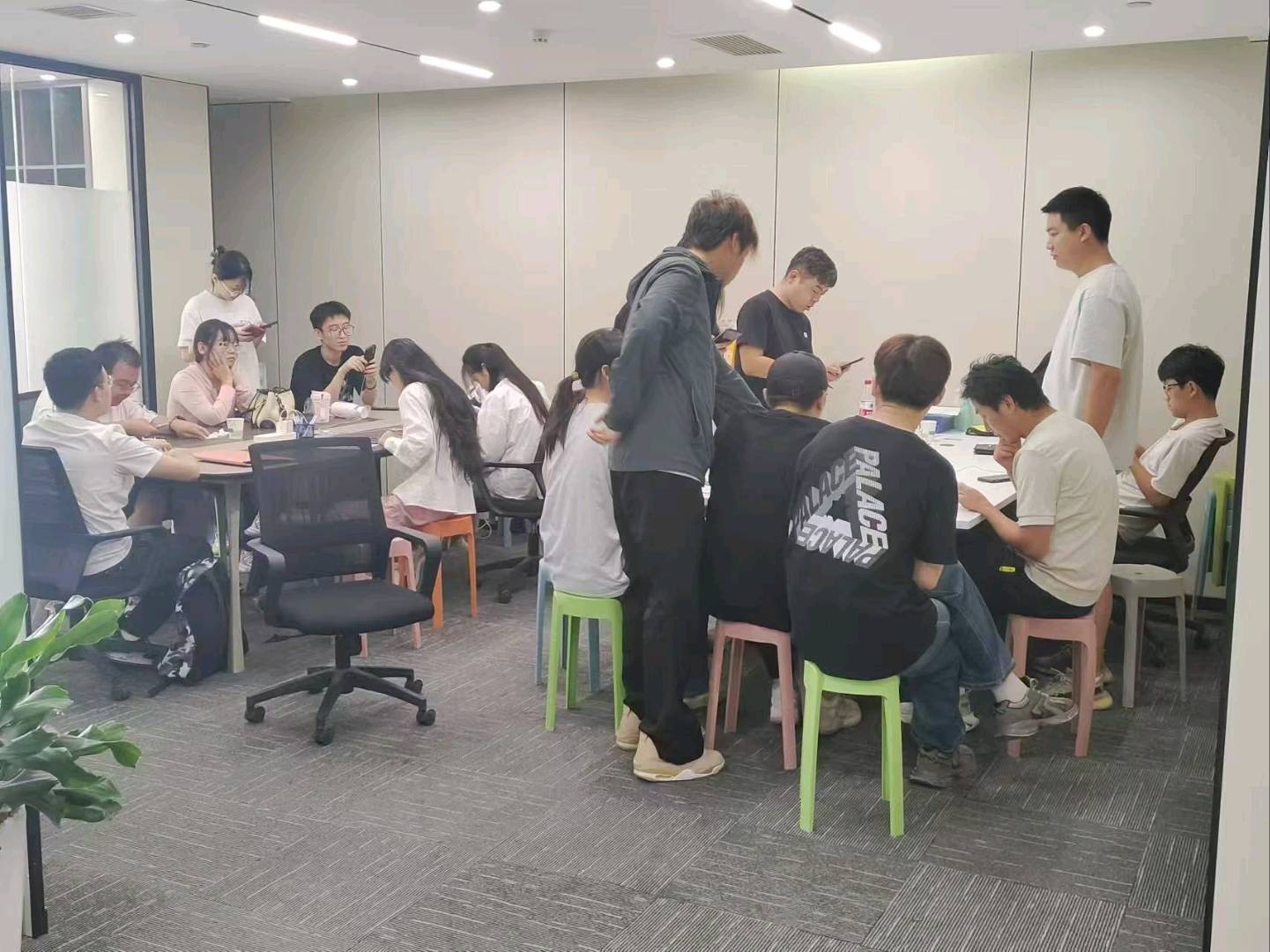 王先生找合伙人App拉新!零费用!对接一手渠道!纯绿!包对接人力资源!包落地!