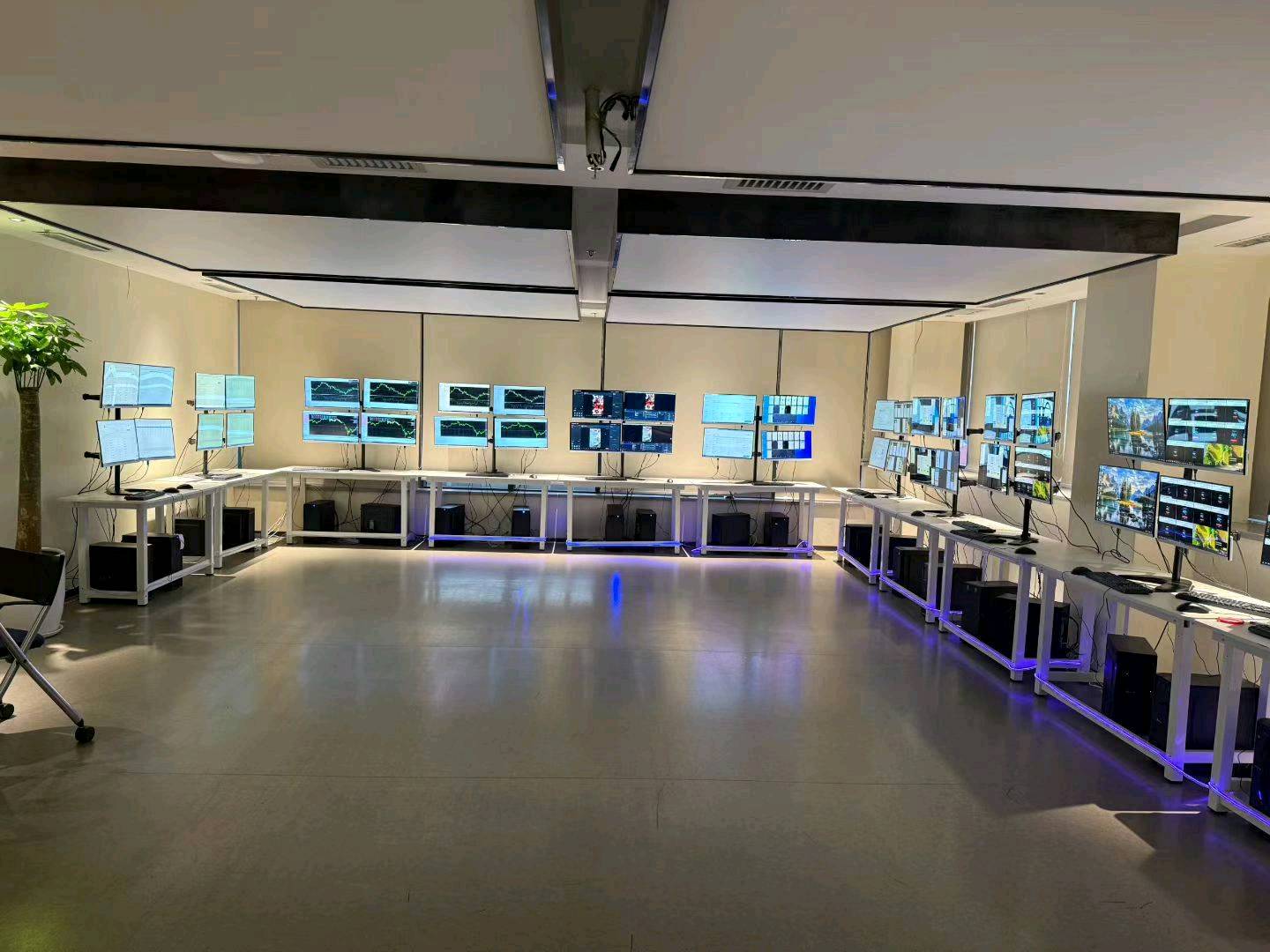 杨向辉找合伙人工作室老牌项目、百度联盟、执行力强的来、收益可观