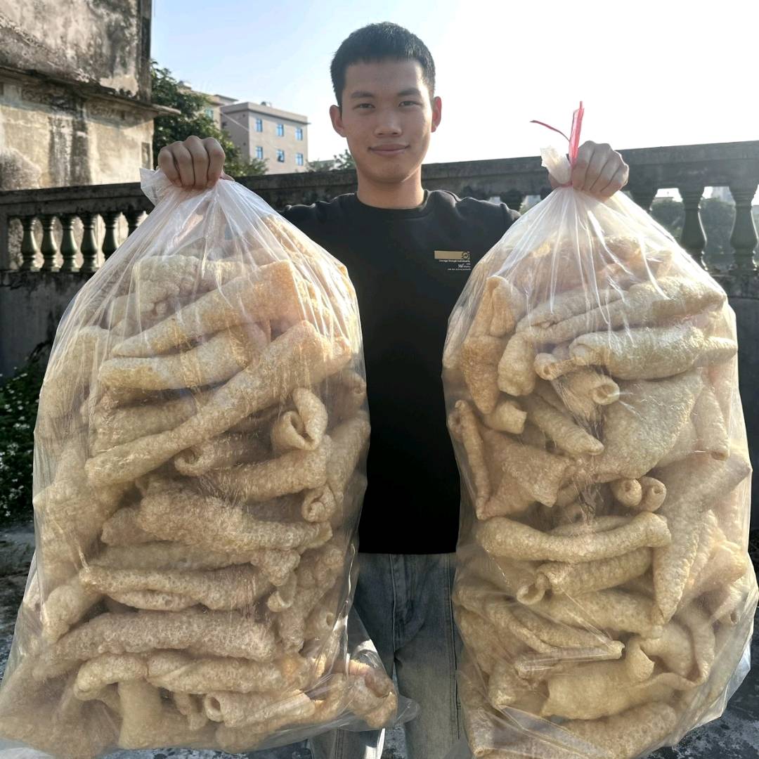黄嘉祥品牌货源我们是做猪肉皮生意的，全部手工猪油炸制而成，现在急需推销出去 可以快递
