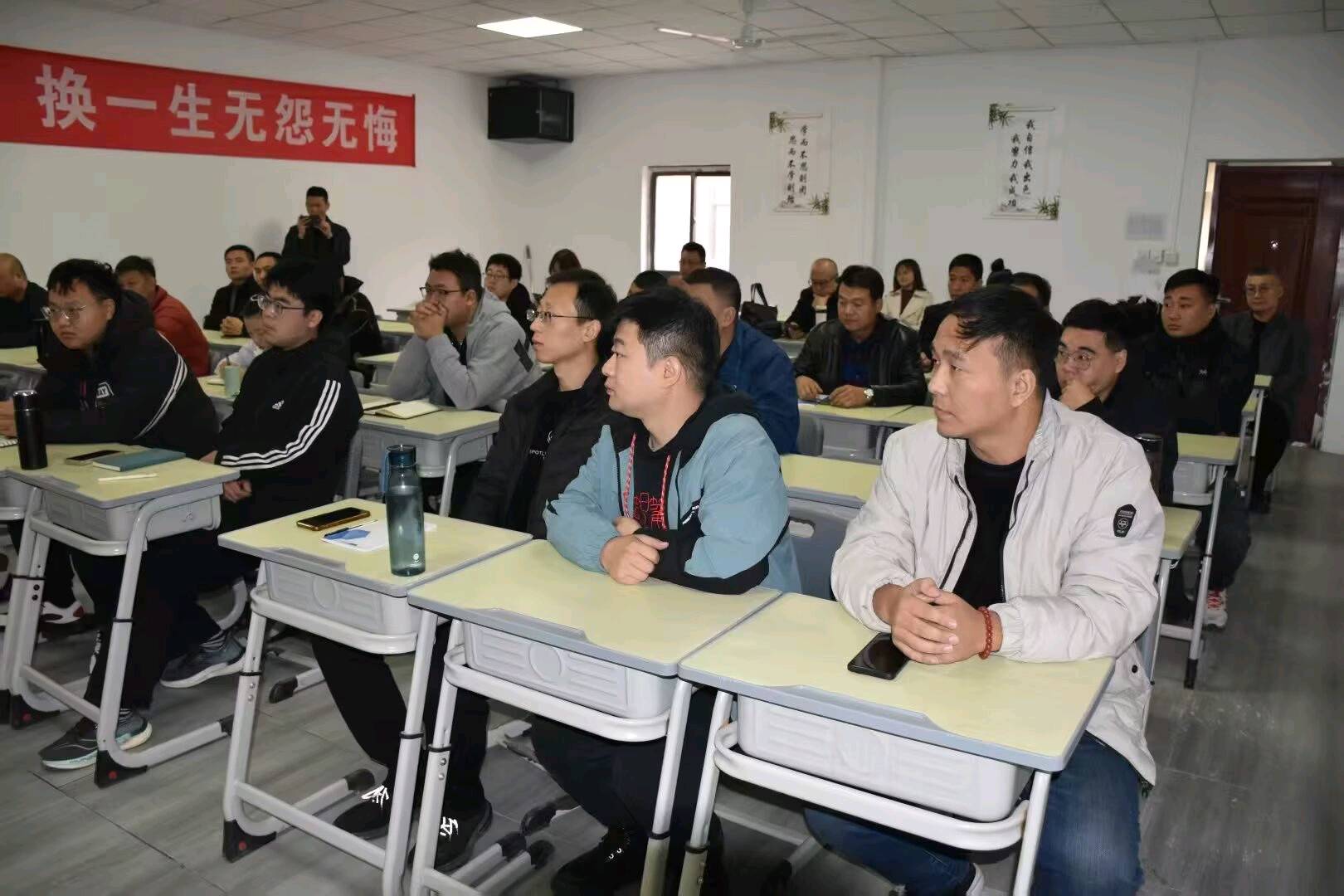 王先生其他供需电梯检验员培训  推荐费3000/人