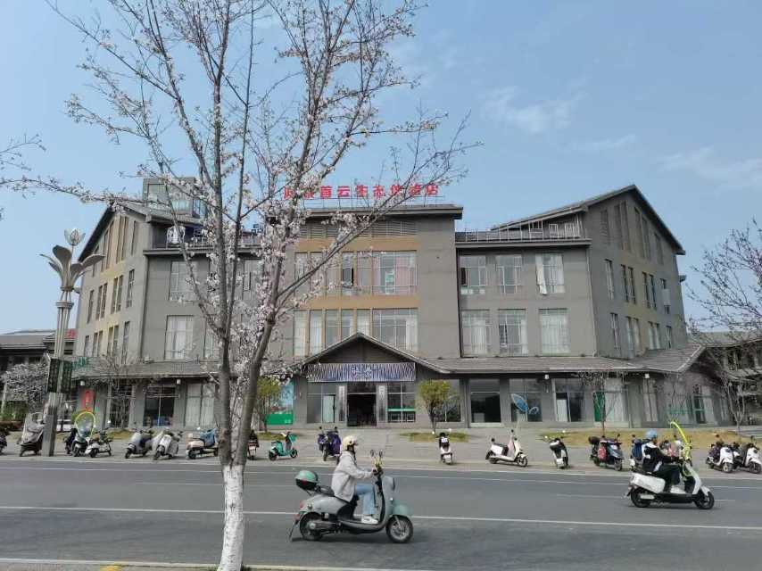 郑先生销货渠道提供线上商城可免费入驻 帮助推广销售，无保障金 无管理费