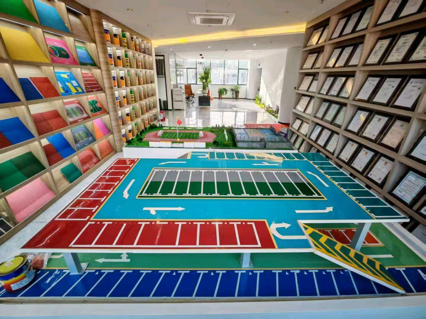 张金勇品牌货源体育运动场地设施材料源头厂家，提供专业解决方案