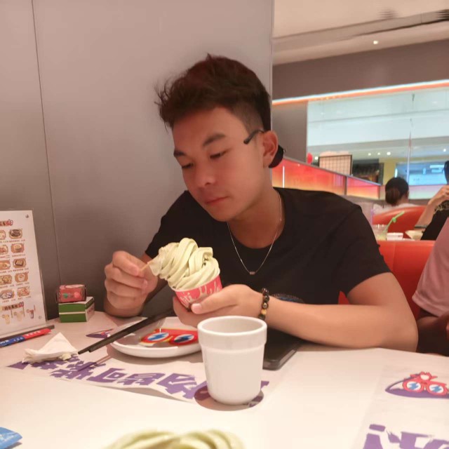李辉