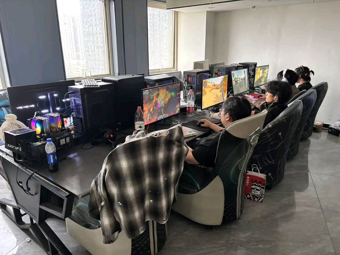 丁先生找合伙人注意！本岗位适用于创业合伙人！三角洲游戏工作室