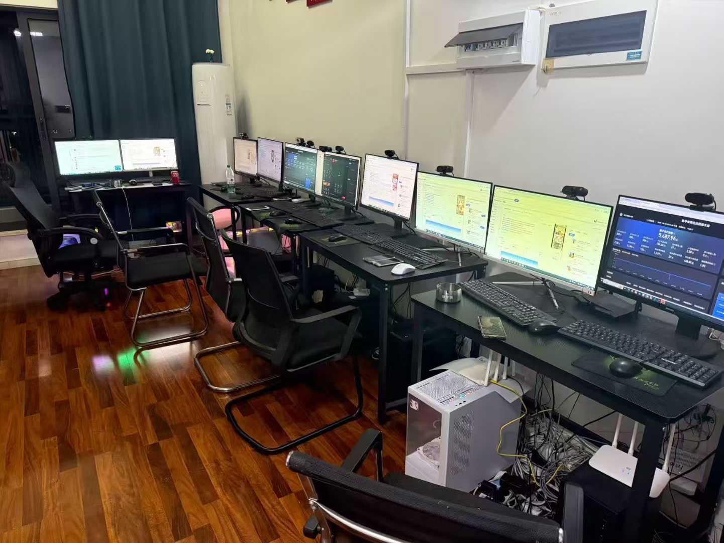 牟先生其他供需快手 AI 直播，收益稳定