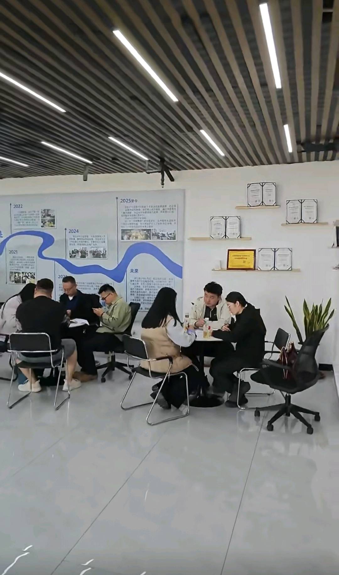 朱涛涛我提供APP拉新源头资源,寻找合作落地工作室,带渠道陪跑支持