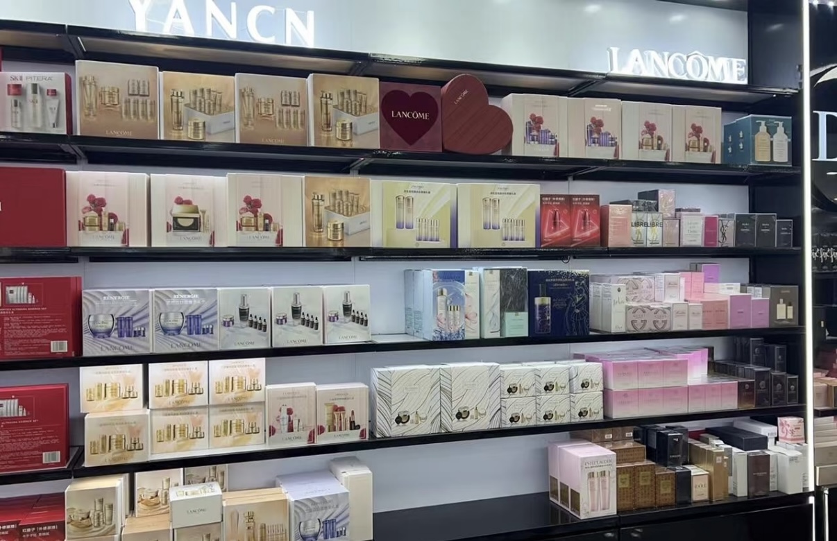 滕先生品牌货源提供国际一线美妆品牌授权货源，寻求实体店及个人卖家合做