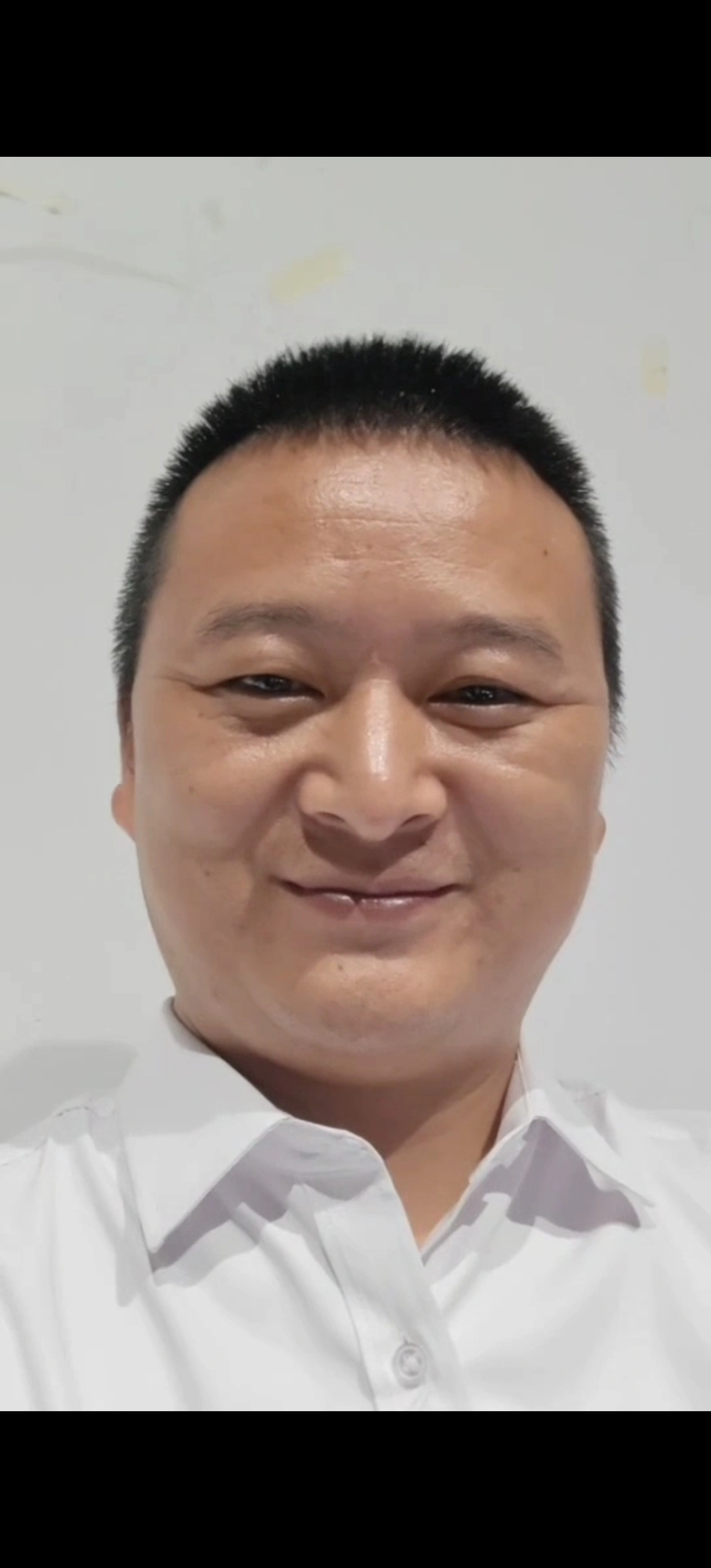 王先生